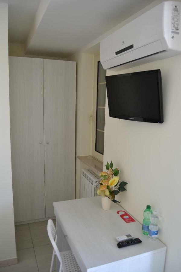 Guesthouse Holiday Formia Beach Dış mekan fotoğraf