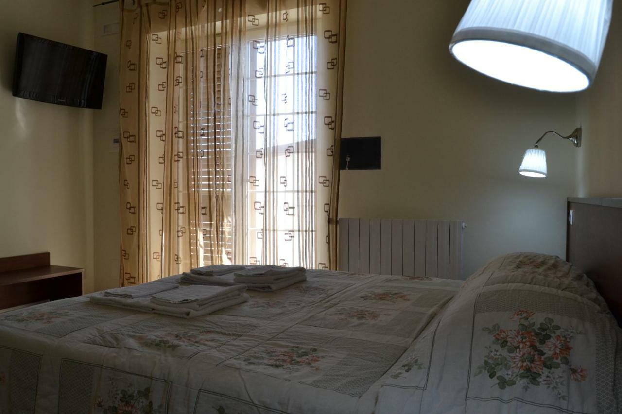 Guesthouse Holiday Formia Beach Dış mekan fotoğraf