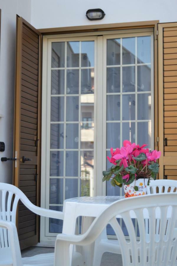 Guesthouse Holiday Formia Beach Dış mekan fotoğraf