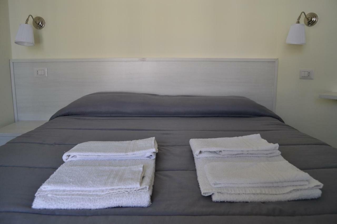 Guesthouse Holiday Formia Beach Dış mekan fotoğraf