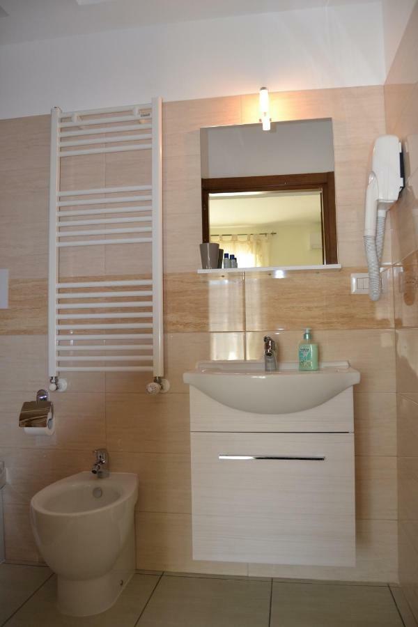 Guesthouse Holiday Formia Beach Dış mekan fotoğraf